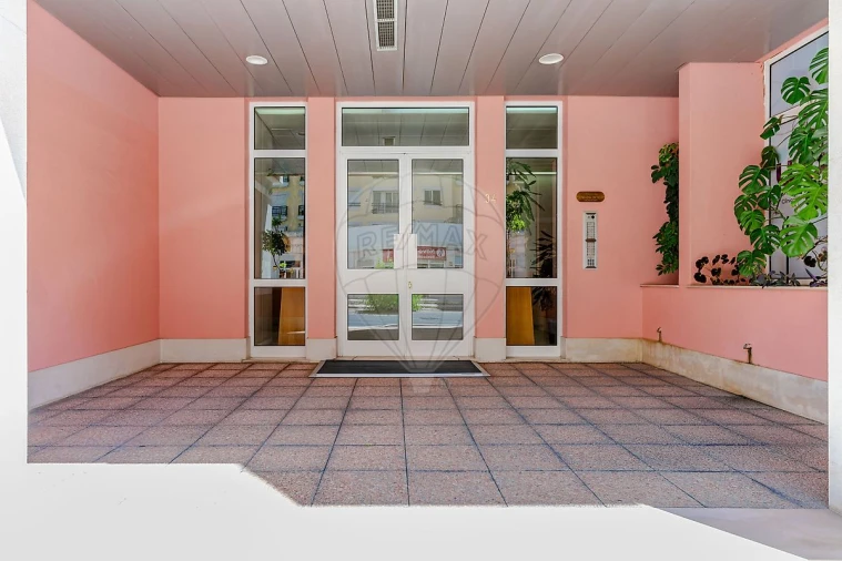 Apartamento T3 para Venda em Lumiar Foto 48