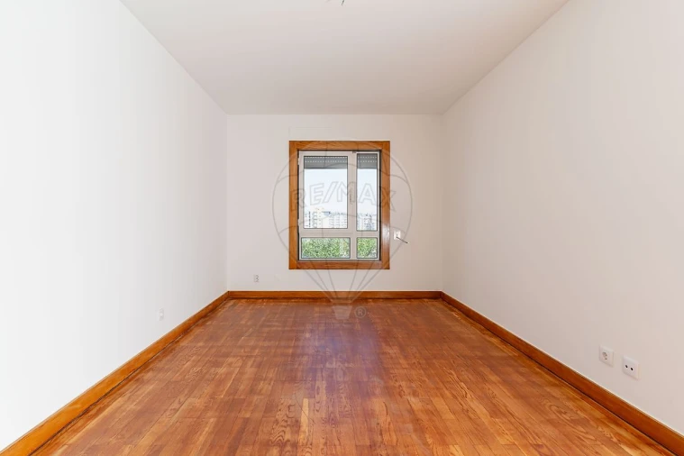 Apartamento T3 para Venda em Lumiar Foto 6