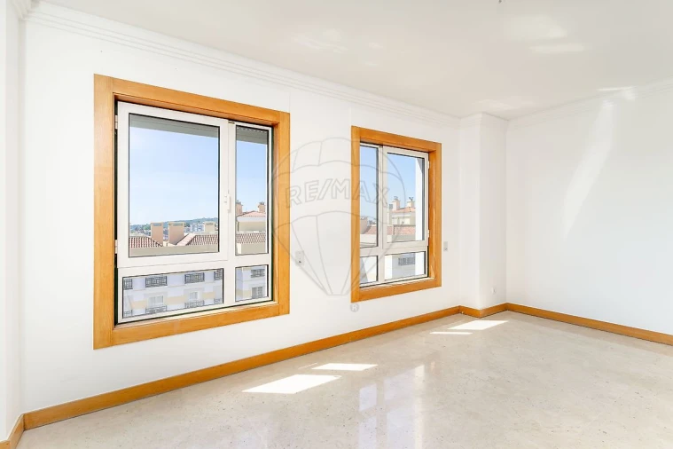 Apartamento T3 para Venda em Lumiar Foto 23
