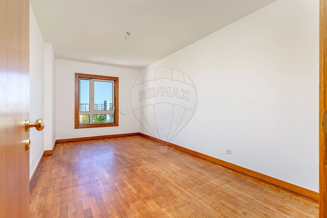Apartamento T3 para Venda em Lumiar Foto 12