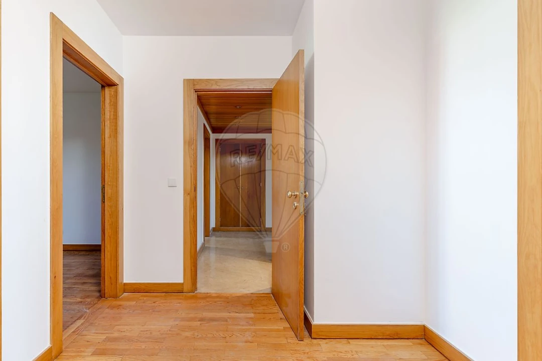 Apartamento T3 para Venda em Lumiar Foto 7