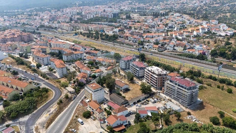 Armazém para Venda em Alverca do Ribatejo e Sobralinho