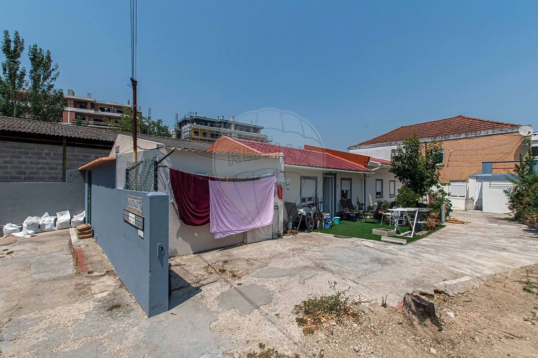 Armazém para Venda em Alverca do Ribatejo e Sobralinho Foto 1