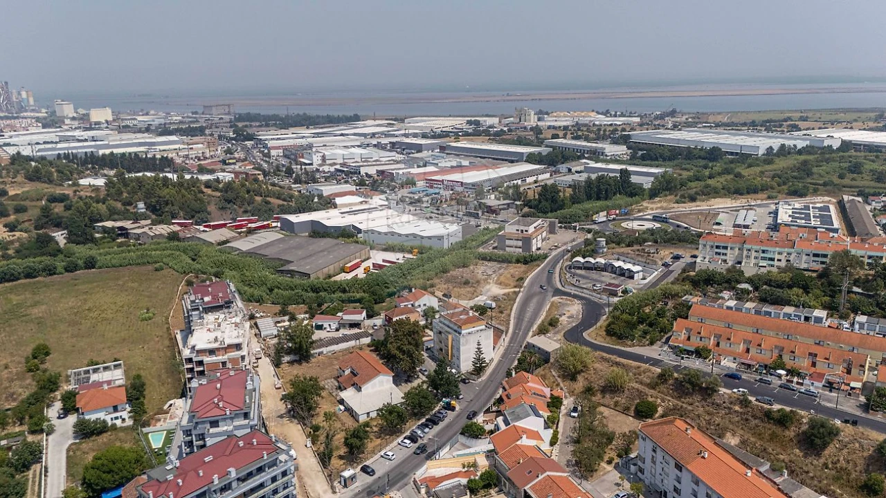 Armazém para Venda em Alverca do Ribatejo e Sobralinho Foto 33