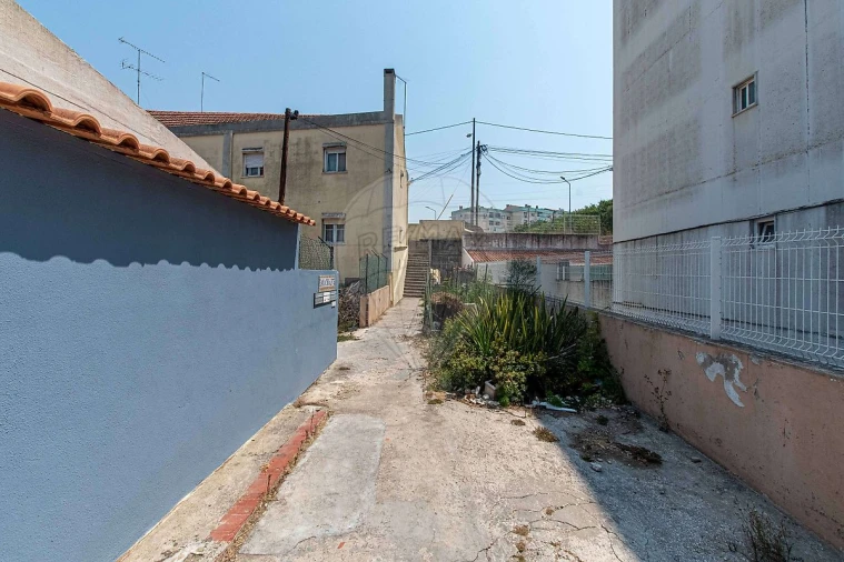 Armazém para Venda em Alverca do Ribatejo e Sobralinho Foto 2