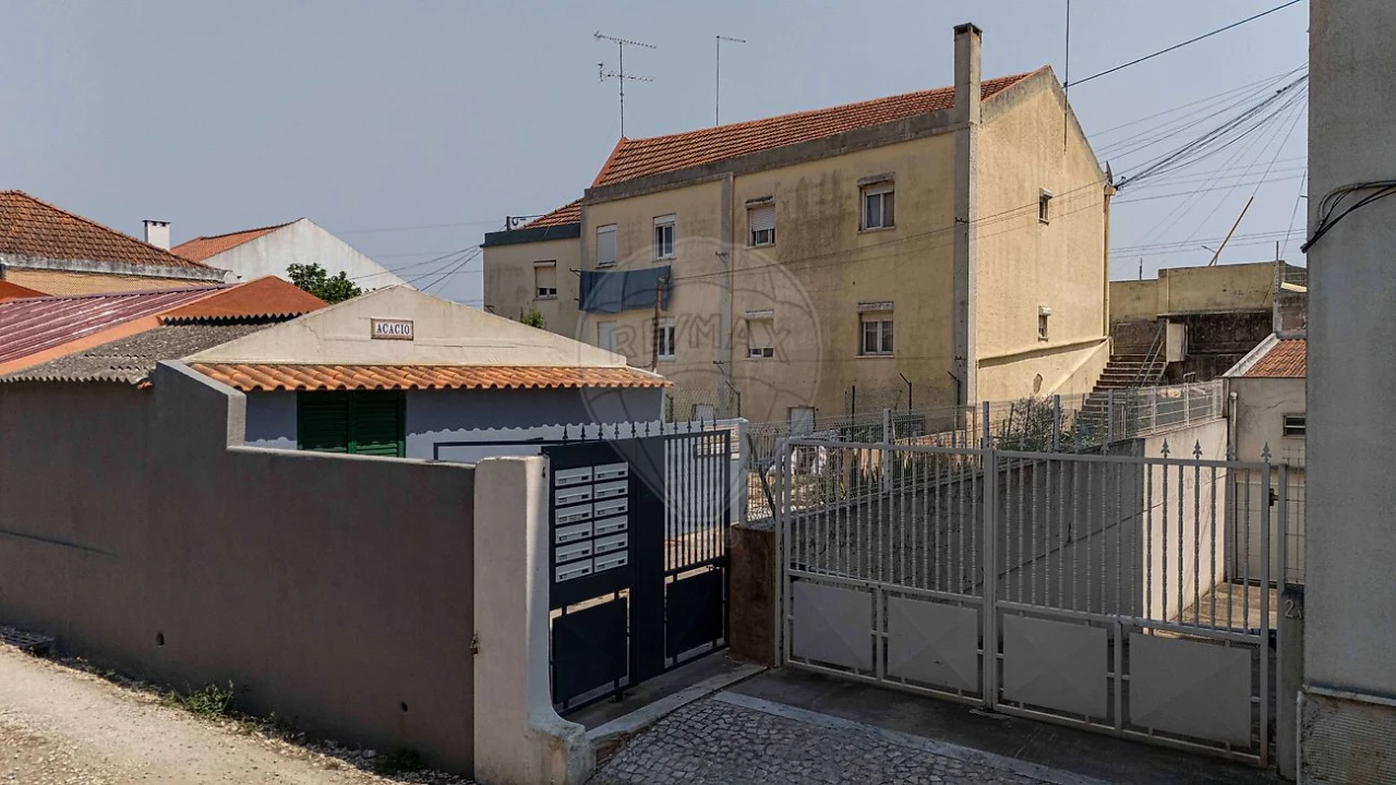 Armazém para Venda em Alverca do Ribatejo e Sobralinho Foto 17