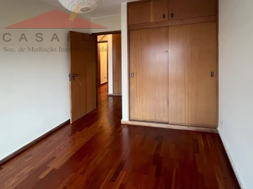 Apartamento T3 para Arrendamento em Ramalde