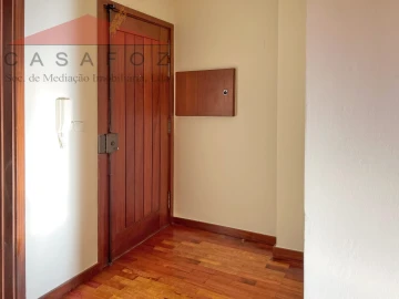 Apartamento T3 para Arrendamento em Ramalde