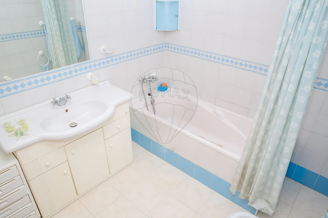 Apartamento T3 para Venda em Carregado e Cadafais Foto 12