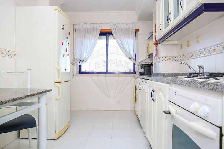 Apartamento T3 para Venda em Carregado e Cadafais Foto 18