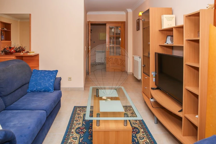 Apartamento T3 para Venda em Carregado e Cadafais Foto 4