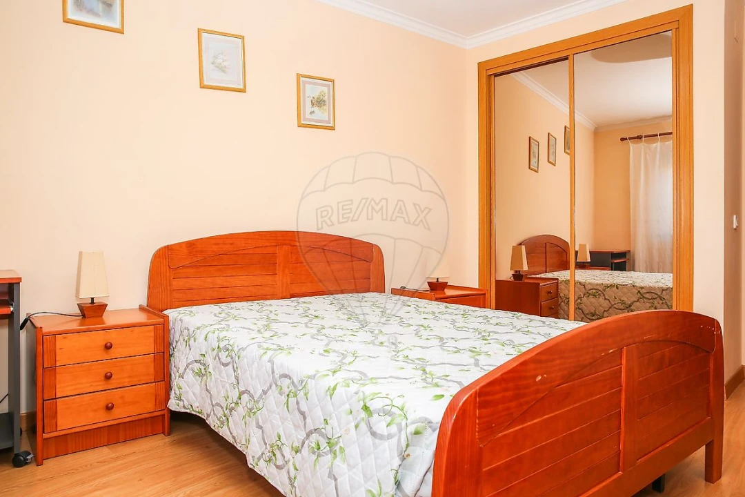 Apartamento T3 para Venda em Carregado e Cadafais Foto 8