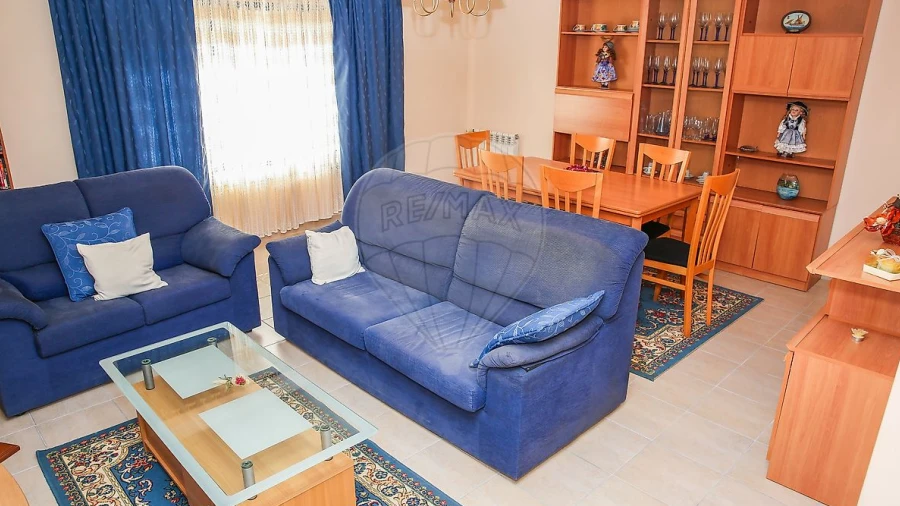 Apartamento T3 para Venda em Carregado e Cadafais