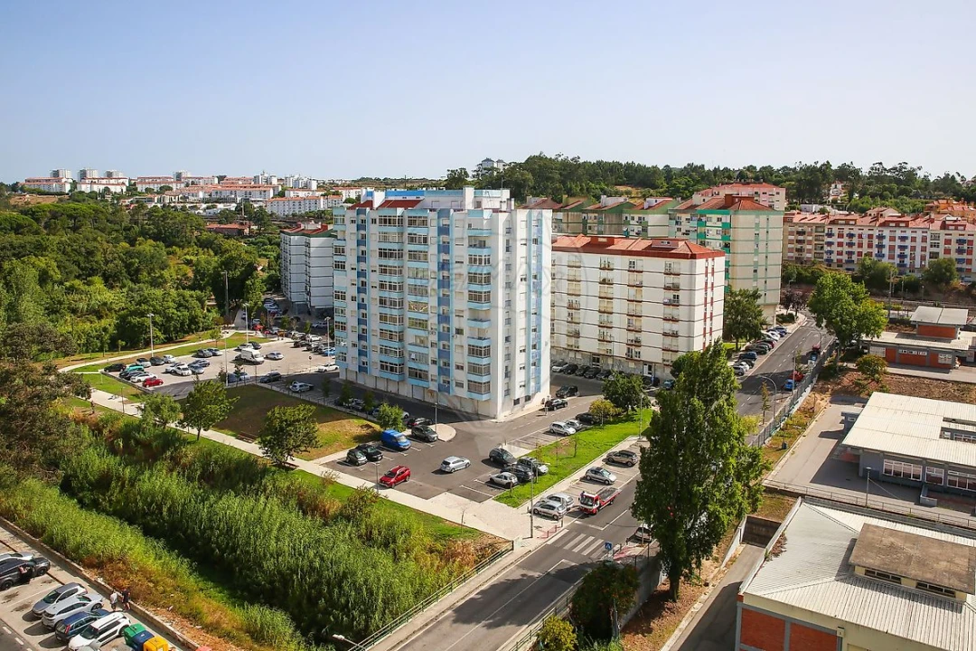 Apartamento T2 para Venda em Cacém e São Marcos Foto 24