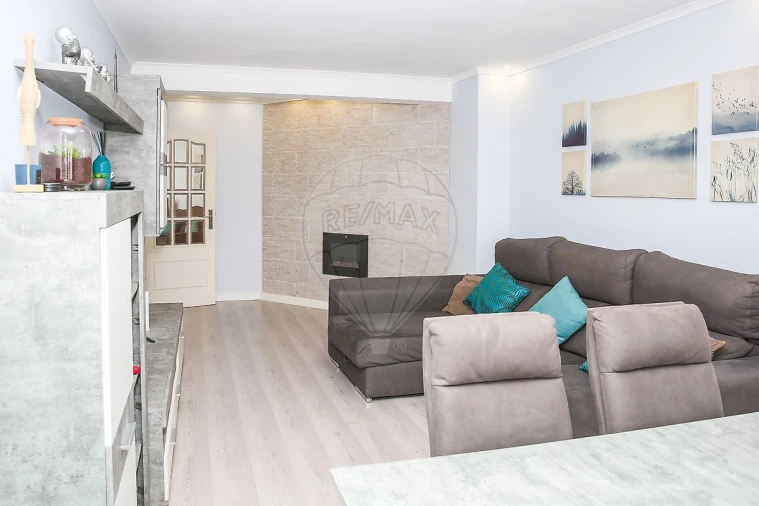 Apartamento T2 para Venda em Cacém e São Marcos Foto 3