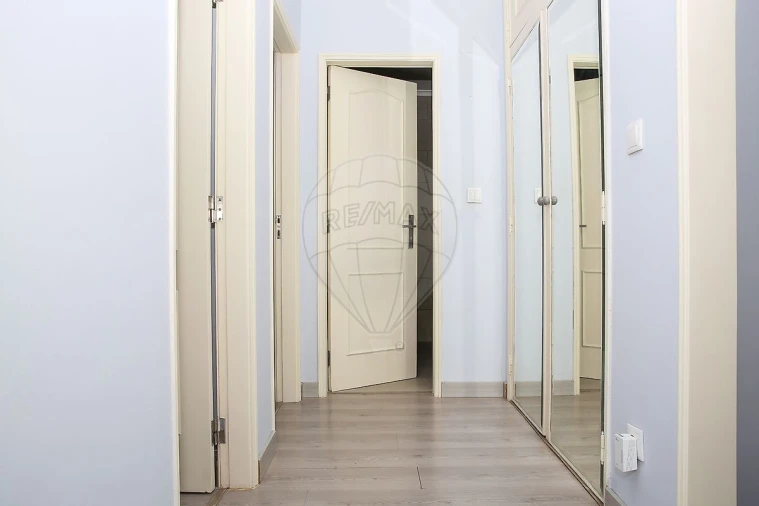 Apartamento T2 para Venda em Cacém e São Marcos Foto 20