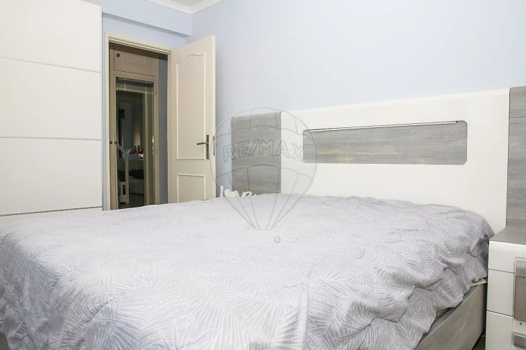 Apartamento T2 para Venda em Cacém e São Marcos Foto 7