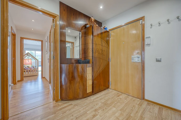 Apartamento T2 para Venda em Canelas Foto 15