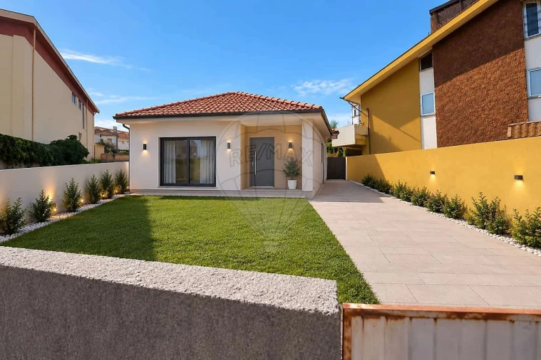 Terreno para Venda em Fiães Foto 3