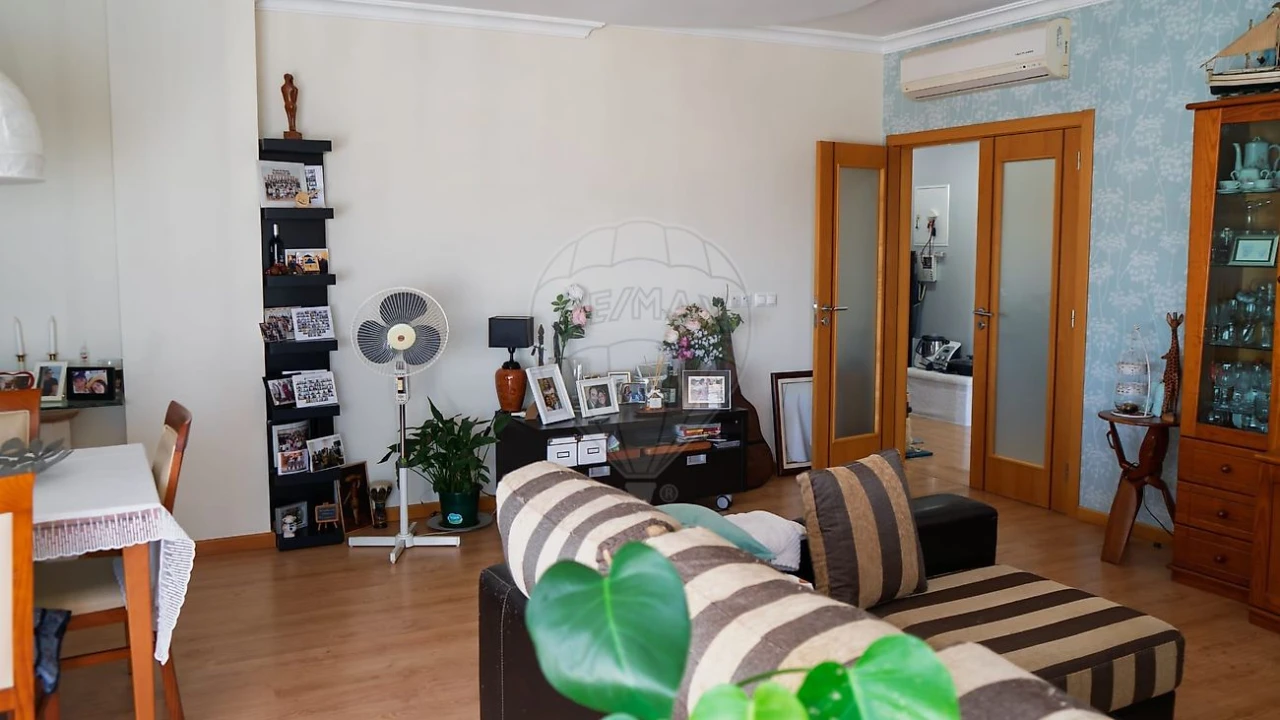 Apartamento T3 para Venda em Mina de Água Foto 5