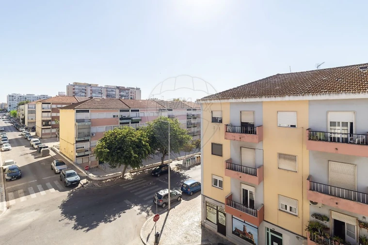 Apartamento T2 para Venda em Alto do Seixalinho, Santo André e Verderena Foto 20