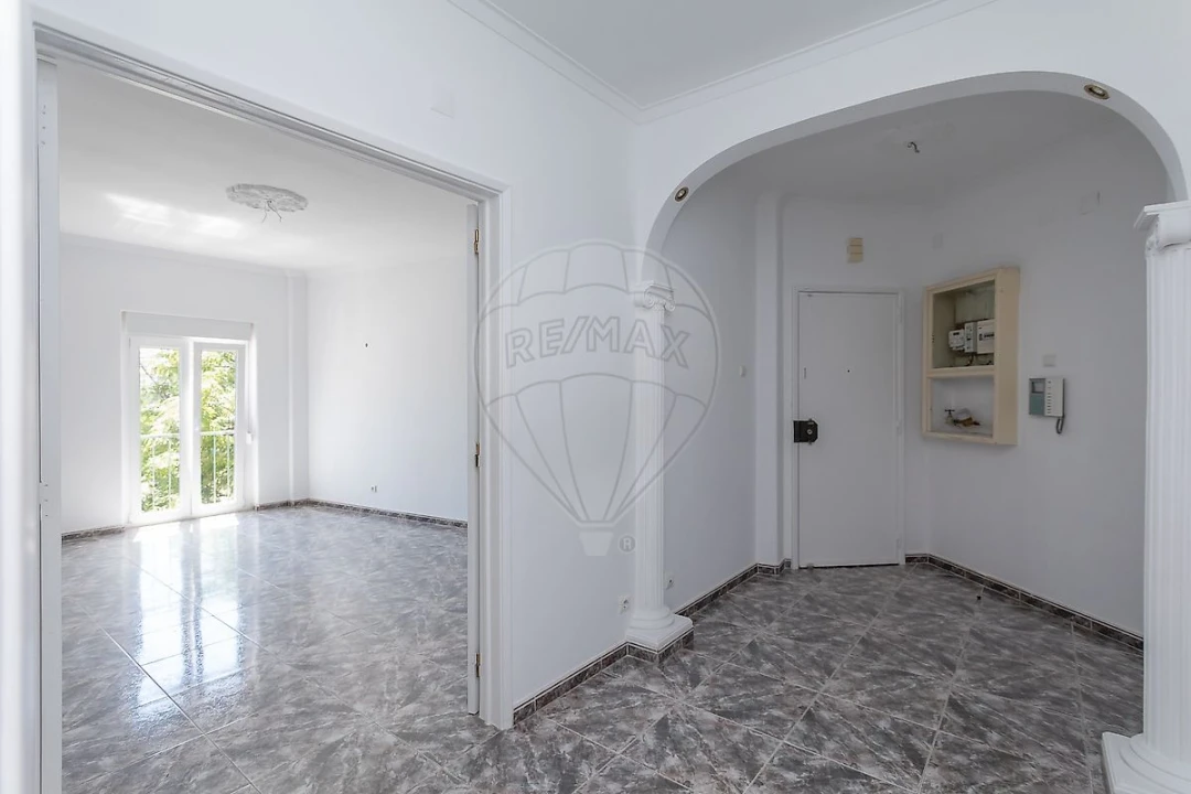 Apartamento T4 para Venda em Falagueira-Venda Nova Foto 7