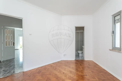 Apartamento T4 para Venda em Falagueira-Venda Nova