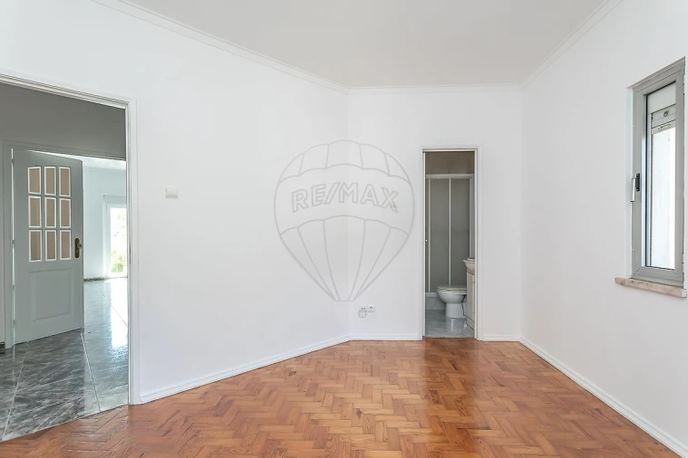 Apartamento T4 para Venda em Falagueira-Venda Nova Foto 12