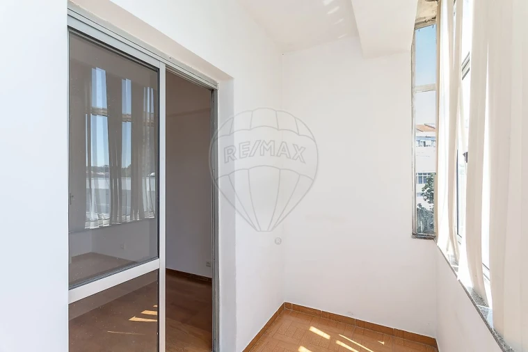 Apartamento T4 para Venda em Falagueira-Venda Nova Foto 23