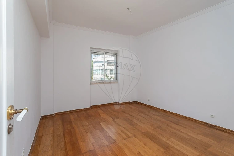 Apartamento T4 para Venda em Falagueira-Venda Nova Foto 22