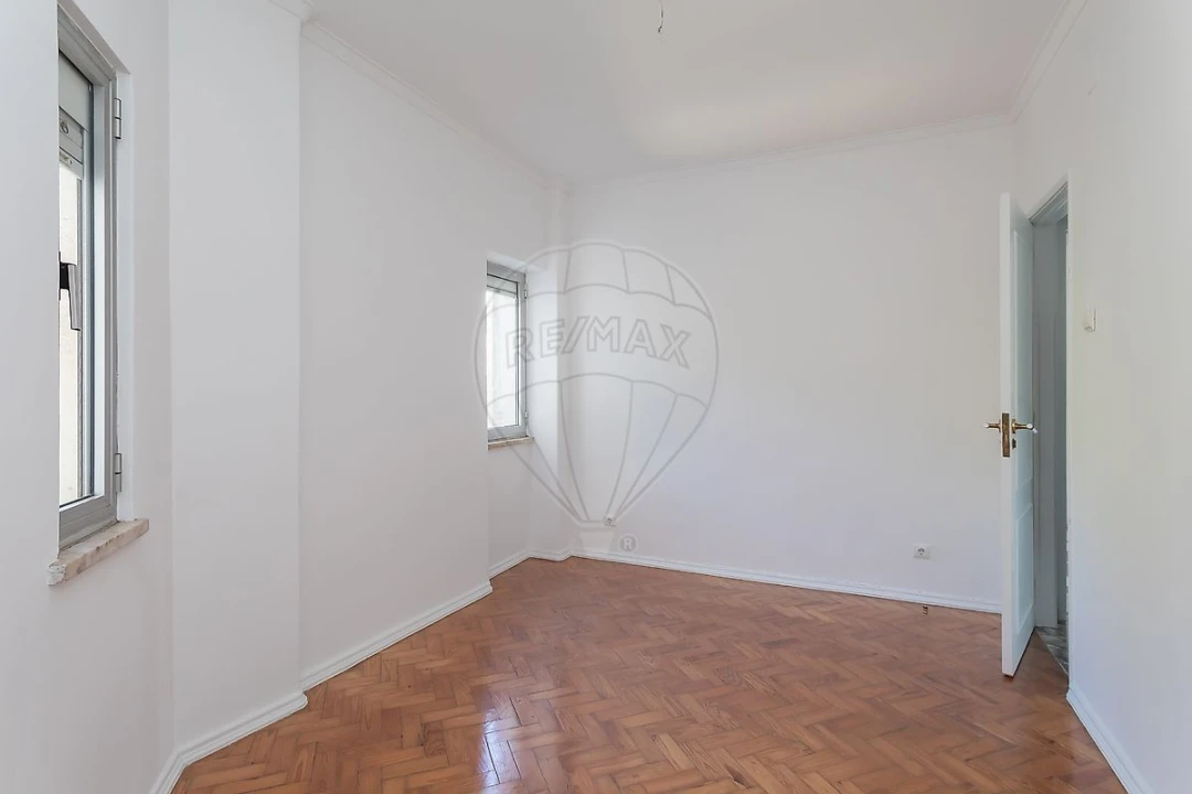 Apartamento T4 para Venda em Falagueira-Venda Nova Foto 16