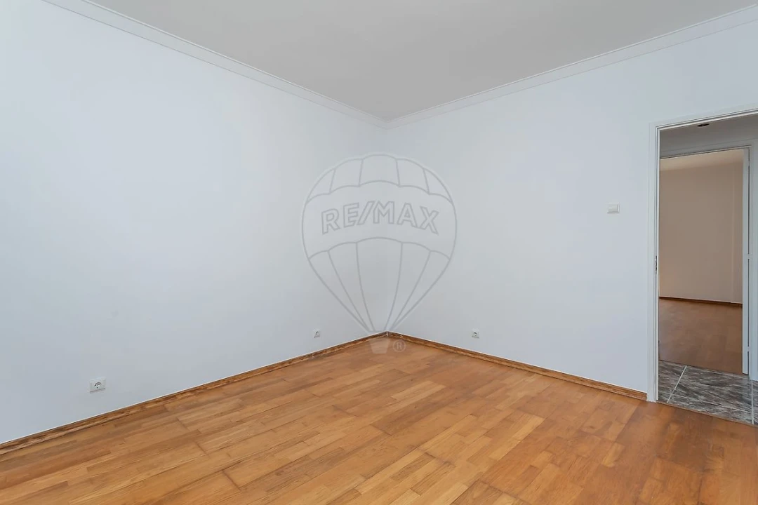 Apartamento T4 para Venda em Falagueira-Venda Nova Foto 25