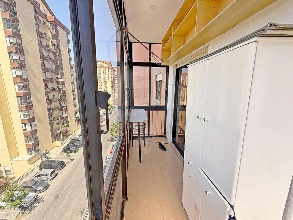 Apartamento T3 para Venda em Algueirão-Mem Martins Foto 17