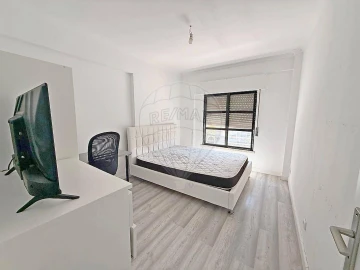 Apartamento T3 para Venda em Algueirão-Mem Martins