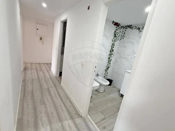 Apartamento T3 para Venda em Algueirão-Mem Martins