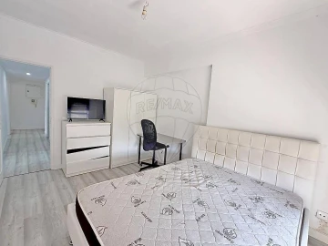 Apartamento T3 para Venda em Algueirão-Mem Martins