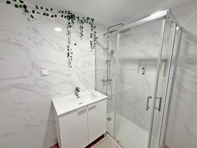 Apartamento T3 para Venda em Algueirão-Mem Martins Foto 15