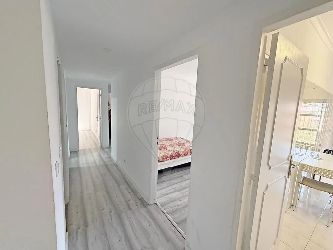 Apartamento T3 para Venda em Algueirão-Mem Martins Foto 20