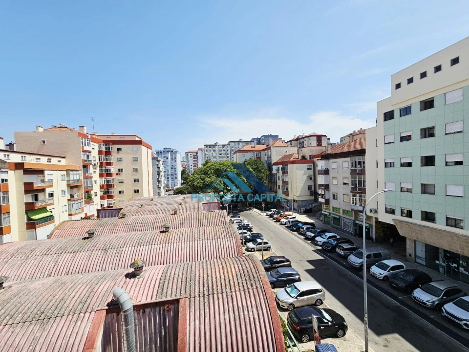Apartamento T2 para Venda em Águas Livres Foto 12