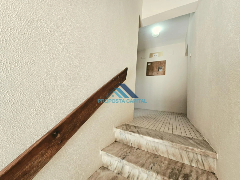 Apartamento T2 para Venda em Águas Livres Foto 17