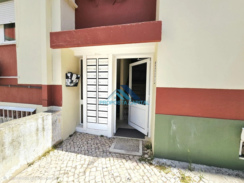 Apartamento T2 para Venda em Águas Livres Foto 30