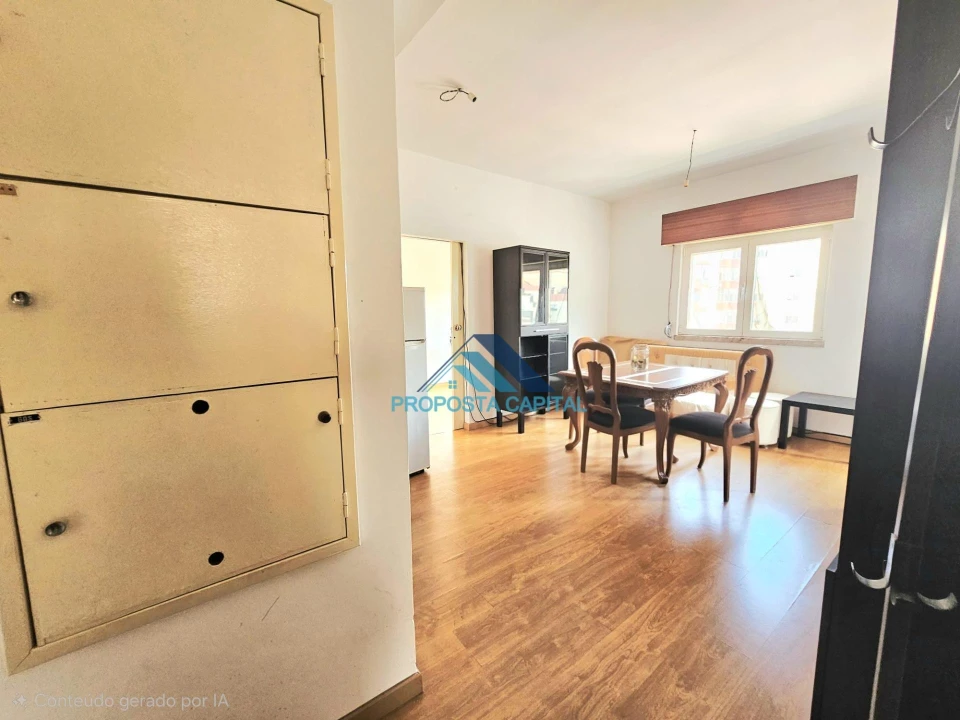 Apartamento T2 para Venda em Águas Livres Foto 5