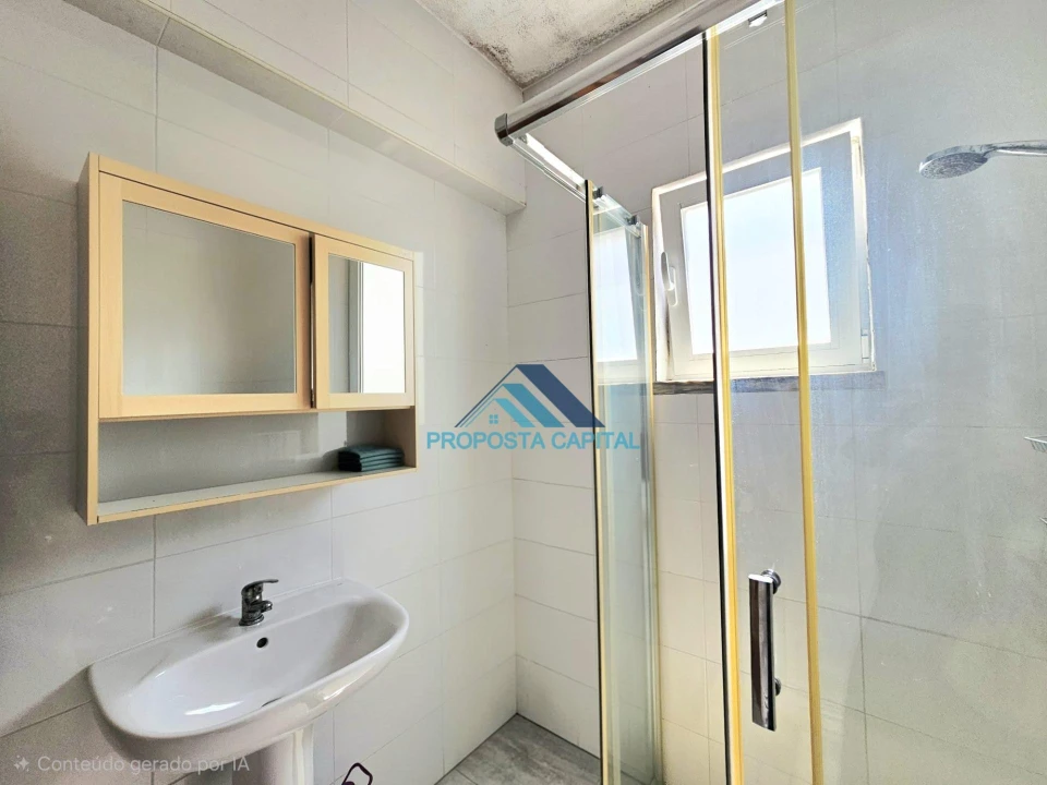 Apartamento T2 para Venda em Águas Livres Foto 7