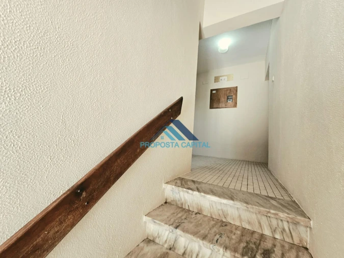 Apartamento T2 para Venda em Águas Livres Foto 17
