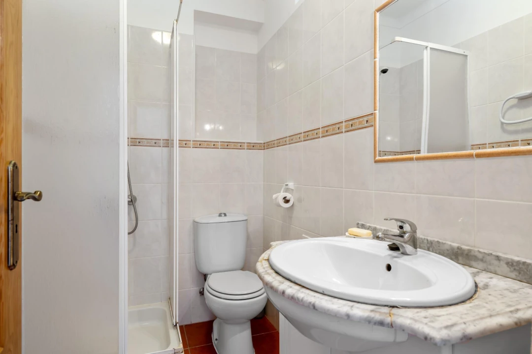 Moradia T5 para Venda em São Teotónio Foto 29
