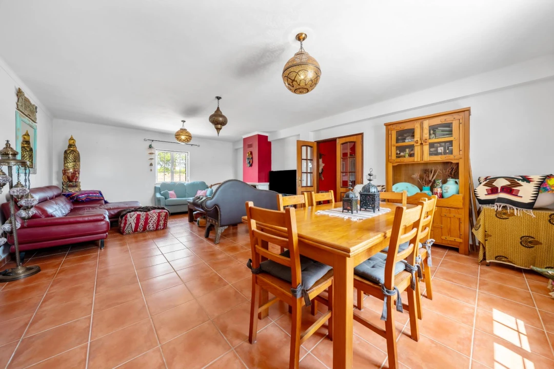 Moradia T5 para Venda em São Teotónio Foto 6