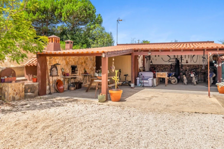 Moradia T5 para Venda em São Teotónio Foto 38