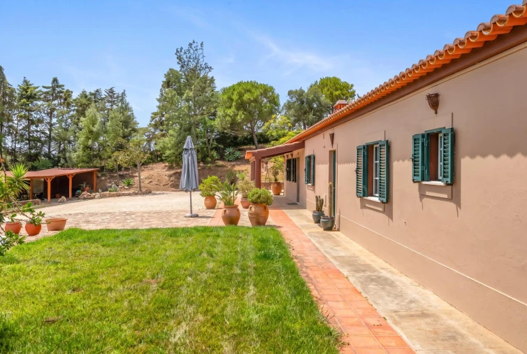Moradia T5 para Venda em São Teotónio Foto 41