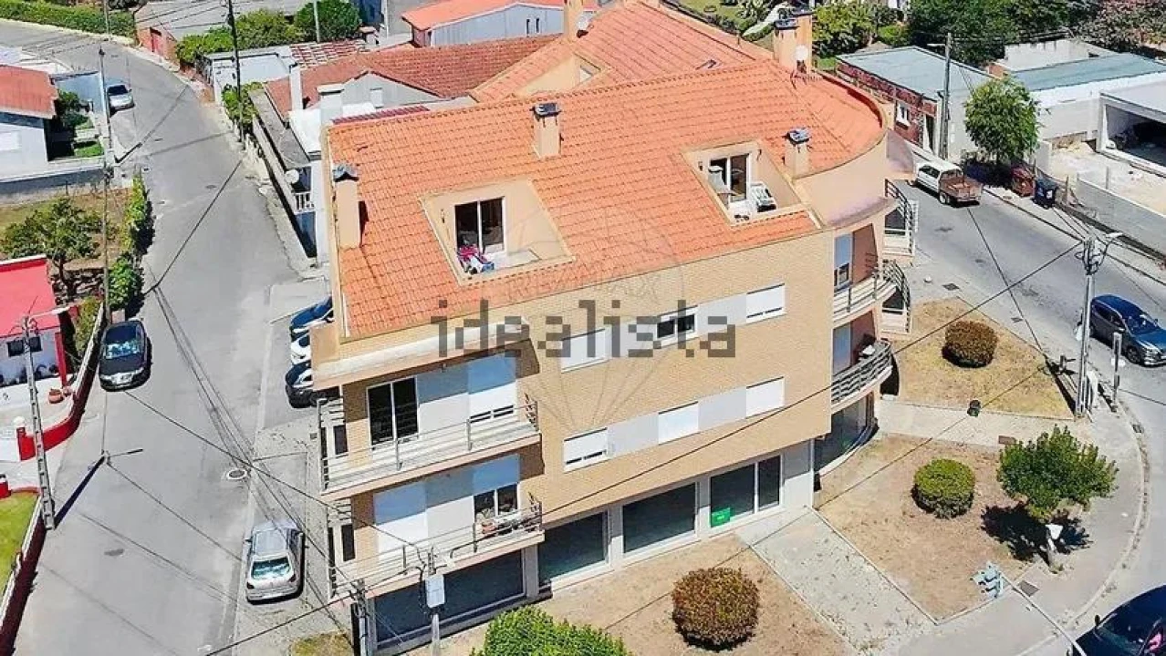Apartamento T3 para Venda em Oliveira do Bairro Foto 3