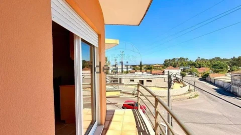 Apartamento T3 para Venda em Oliveira do Bairro
